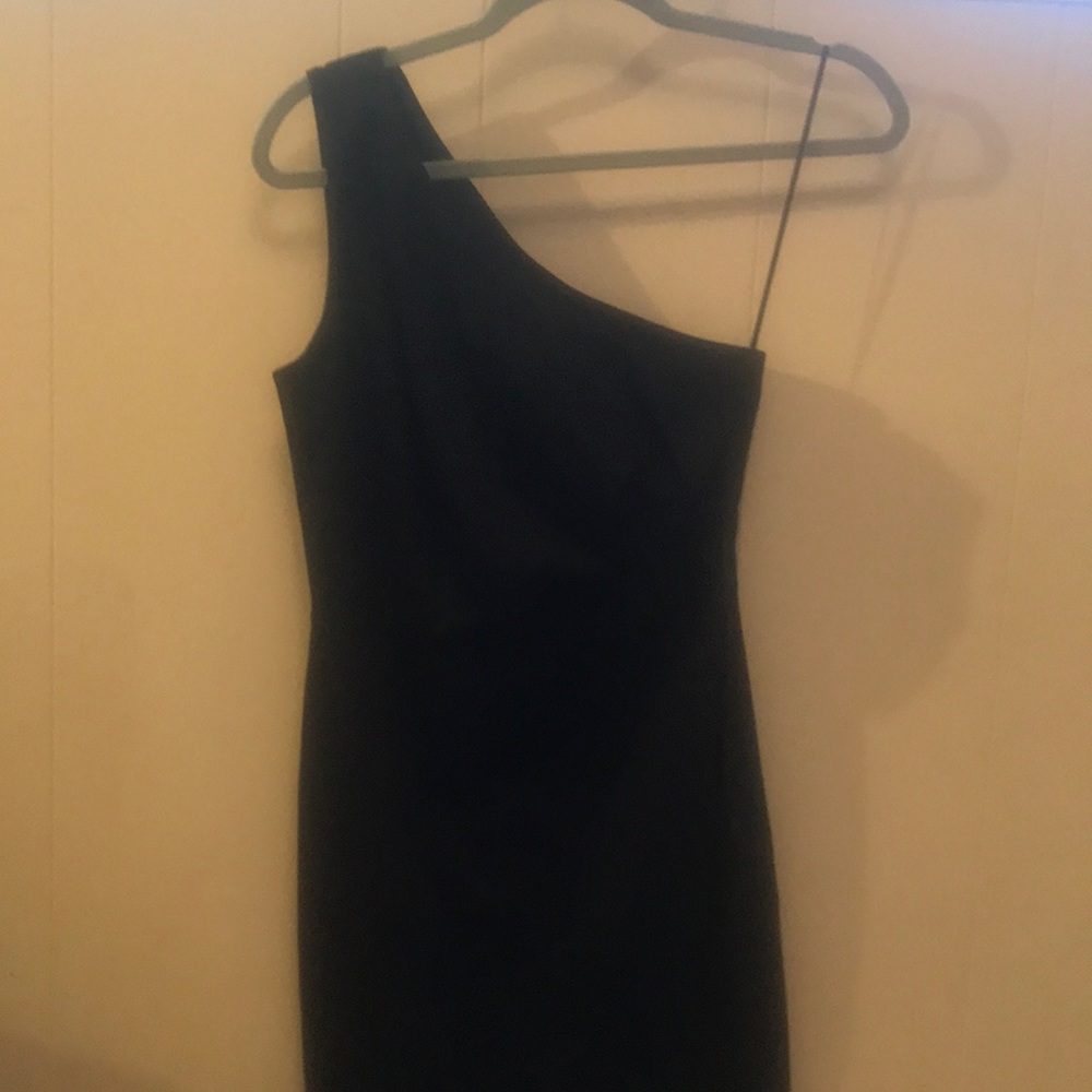 Black cocktail dress.  EUC, Size 2 from J. Crew